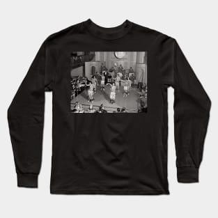 Cabaret Dancers, 1941. Vintage Photo Long Sleeve T-Shirt